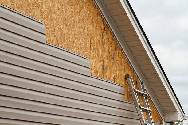 Professional Siding Contractor technician working in Newton, NJ
